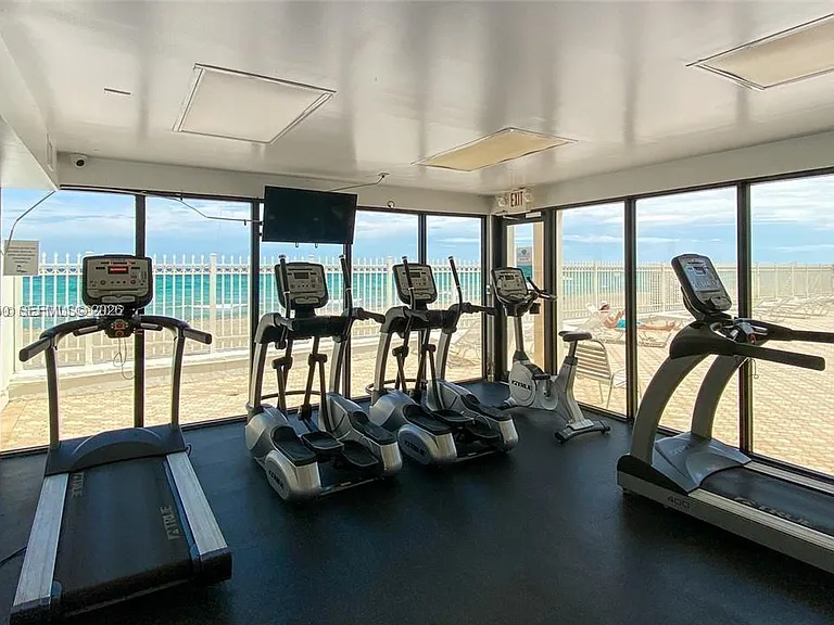 3505 S Ocean Dr #312 — Photo 26