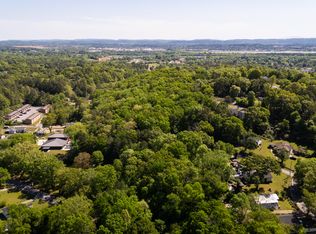 928 Shallowford Rd, Chattanooga, TN 37411