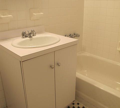 3rd image of 421 W 56th St APT 1B