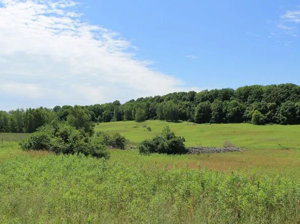 6727 Salona Rd, Sturgeon Bay, WI 54235