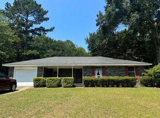 445 Rainbow Dr, Sumter, SC 29154