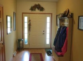 700 Sunset Dr, Waupaca, WI 54981