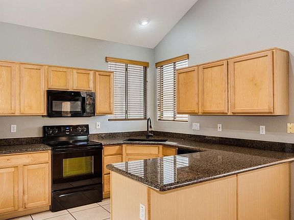 3rd image of 6314 N 69th Dr