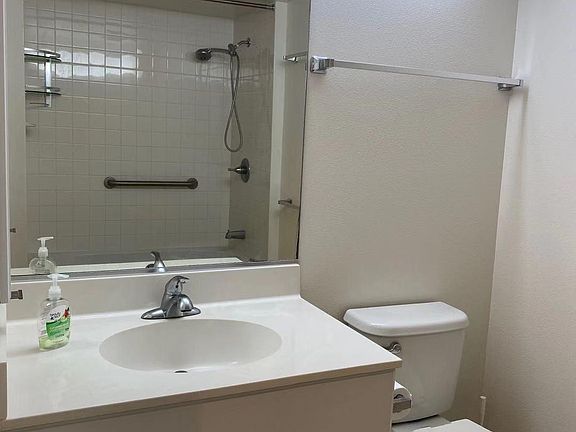 5th image of 801 South St APT 2623