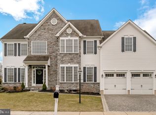 410 Thistle Dr, Phoenixville, PA 19460