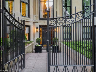 1236 N State Pkwy, Chicago, IL, 60610