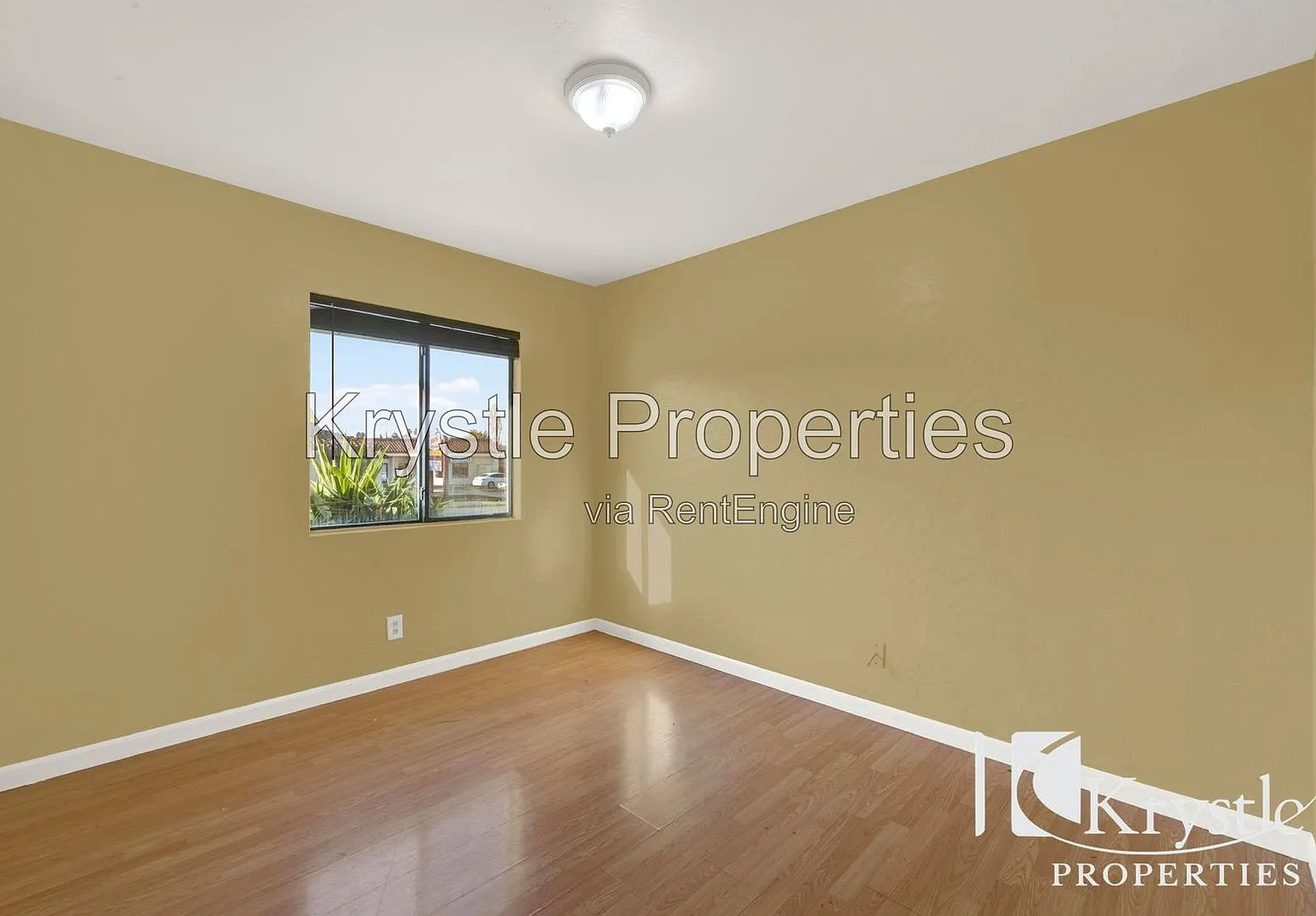 3 bed, 2.0 bath, 1528 sqft, $2,700 — Photo 4