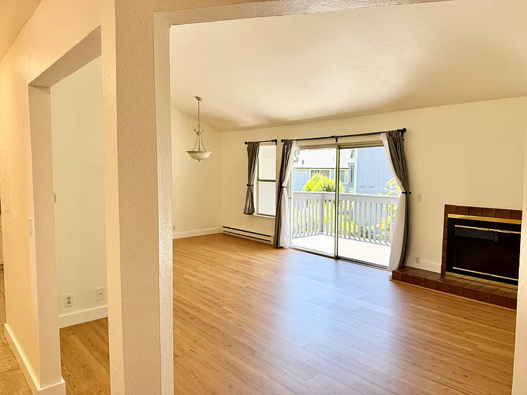 2214 Almaden Rd #B — Photo 2