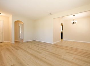 10634 Fes St, Sun Valley, CA 91352