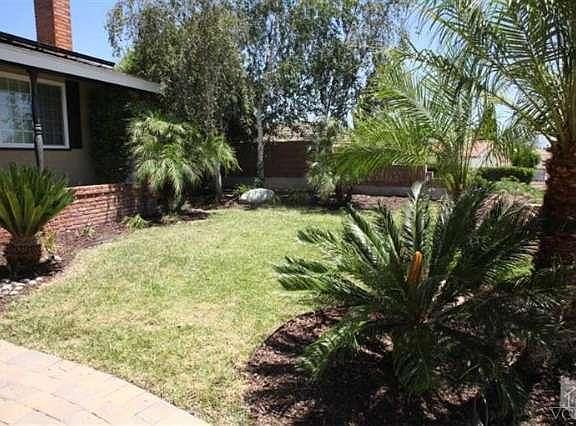 3rd image of 1049 E Calle Ruiz