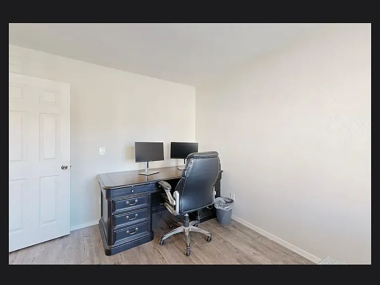 2429 W Red Range Way — Photo 32