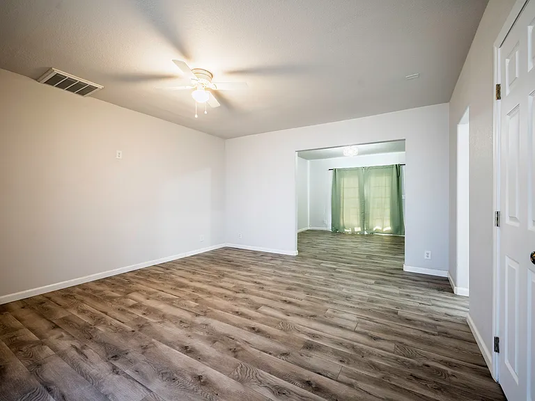 343 Tungsten Street Studio - For RENT - BEDROOM