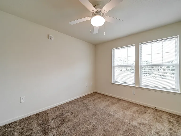 The Hub on Harris Apartment Homes — Photo 18