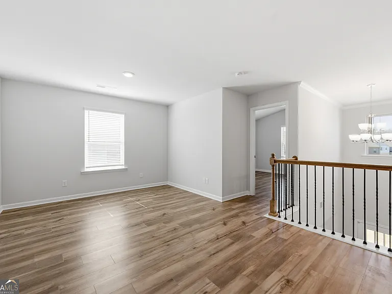 303 Eleanora Xing — Photo 30