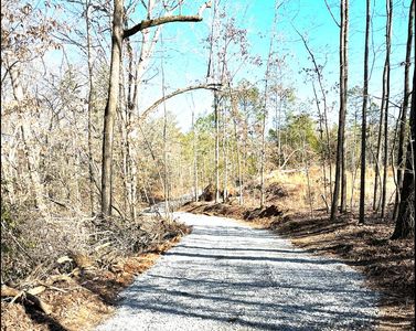 360 Lake Shore Dr, Iva, SC, 29655
