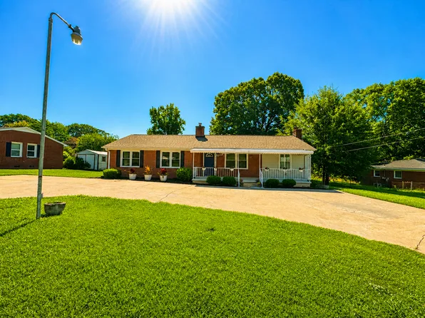303 Suber Rd, Taylors, SC 29651