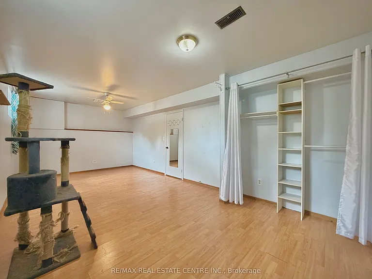 628 Main St E — Photo 18