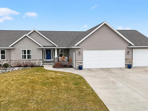 3586 Grand Meadows Xing, Neenah, WI 54956