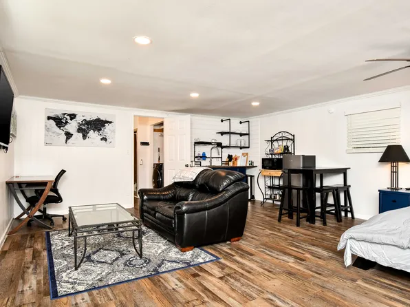 106 McDowell St #B, Greenville, SC 29611