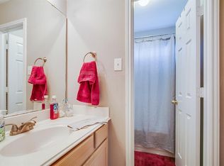 2080 Sunset Dr, Dickinson, TX 77539