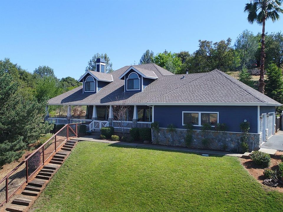 1st image of 15 Whittington Dr