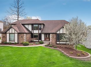 7643 Wilton Ln, North Royalton, OH