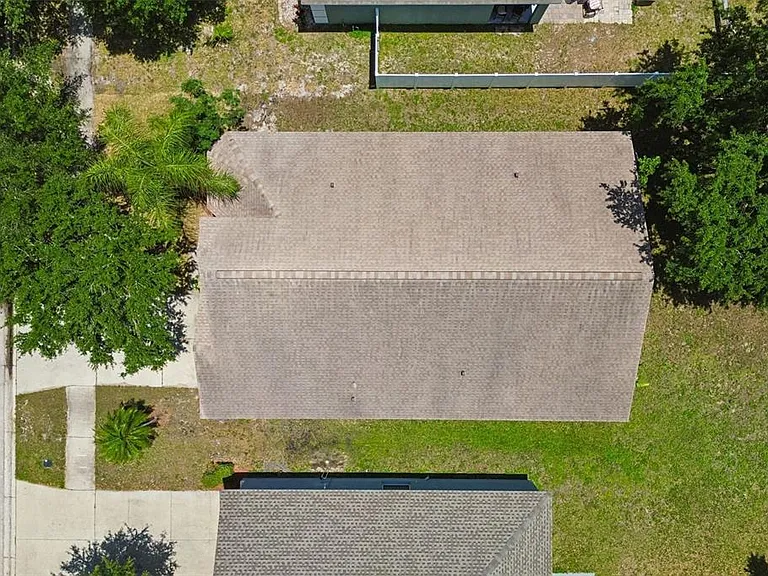 2222 Roanoke Springs Dr — Photo 36