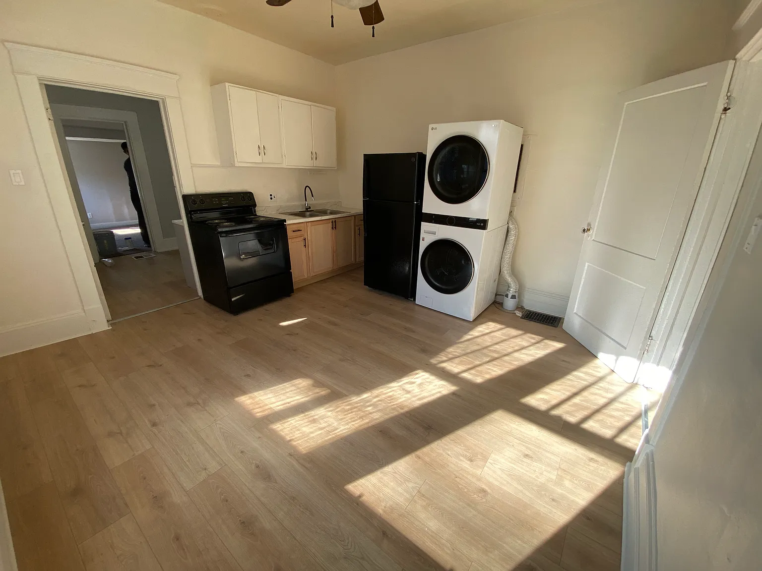1127 Metropolitan Pkwy SW — Photo 4