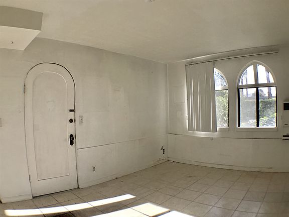 5th image of 6205 Temple Hill Dr #4fe7c4cf4