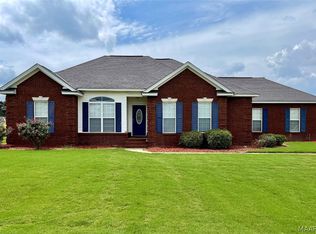 89 Summerfield Dr, Deatsville, AL 36022