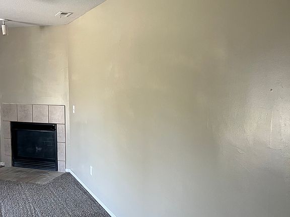 5th image of 2315 E 27th Ter