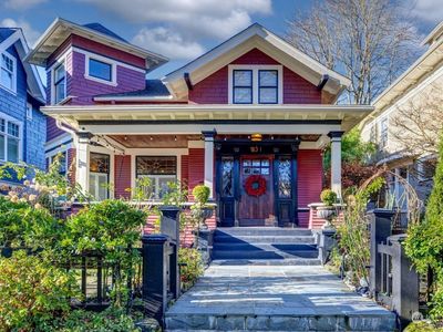931 20th Avenue E, Seattle, WA, 98112