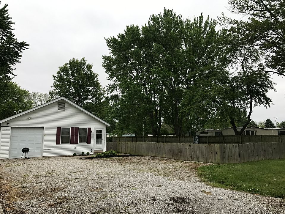 1st image of 620 4th St
