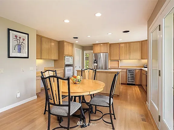 5560 NW Konigs Ct — Photo 2