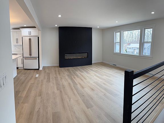 5th image of 56 Bedard Avenue