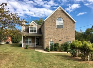 534 Stones River Rd, La Vergne, TN 37086