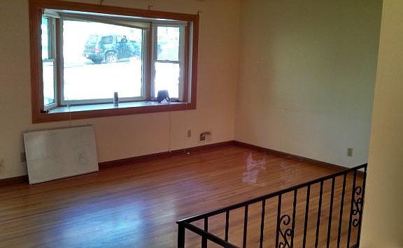 3rd image of 6128 Woody Ln NE