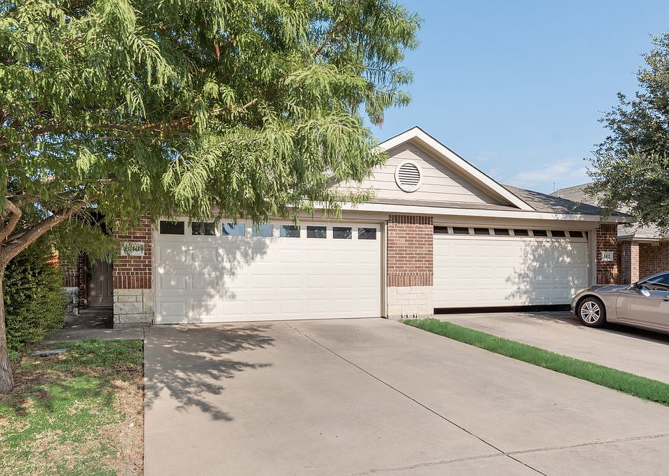 1st image of 340 Armstrong Ln #340