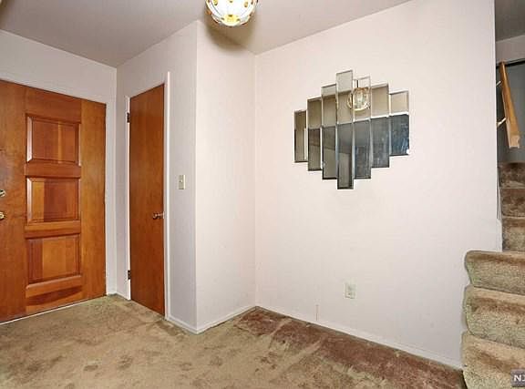2nd image of 845 Wendy Ann Ct