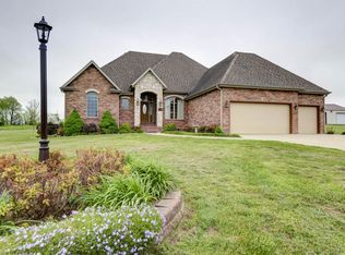 150 Lake Valley Dr, Republic, MO 65738