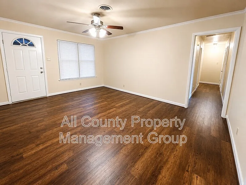Building Photo - 5016 Sabelle Ln