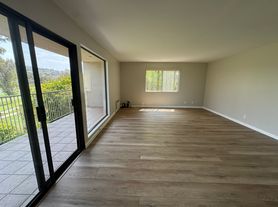 2348 La Costa Ave