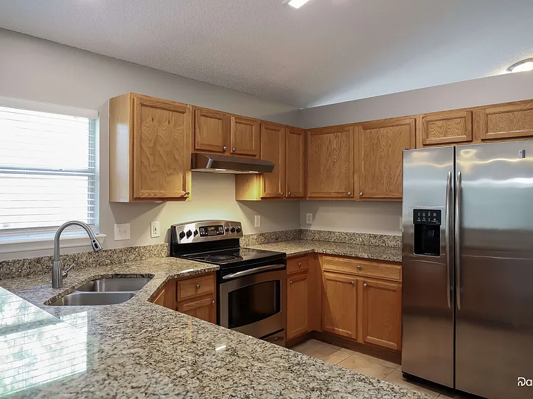 936 Lake Sanford Ct — Photo 4