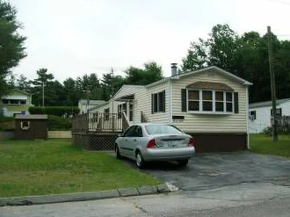 61 Oak Ter, Burrillville, RI 02839