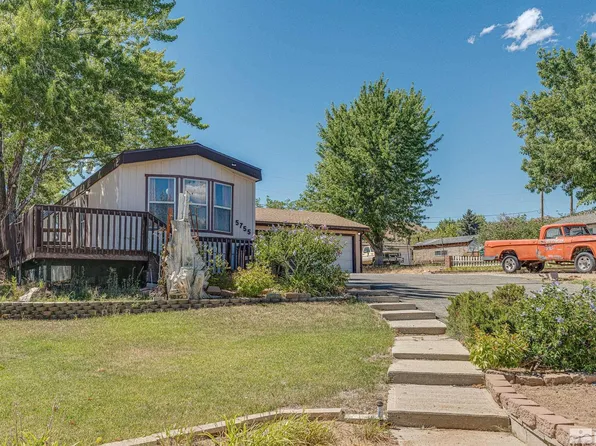 5755 S Conti Cir, Sun Valley, NV 89433