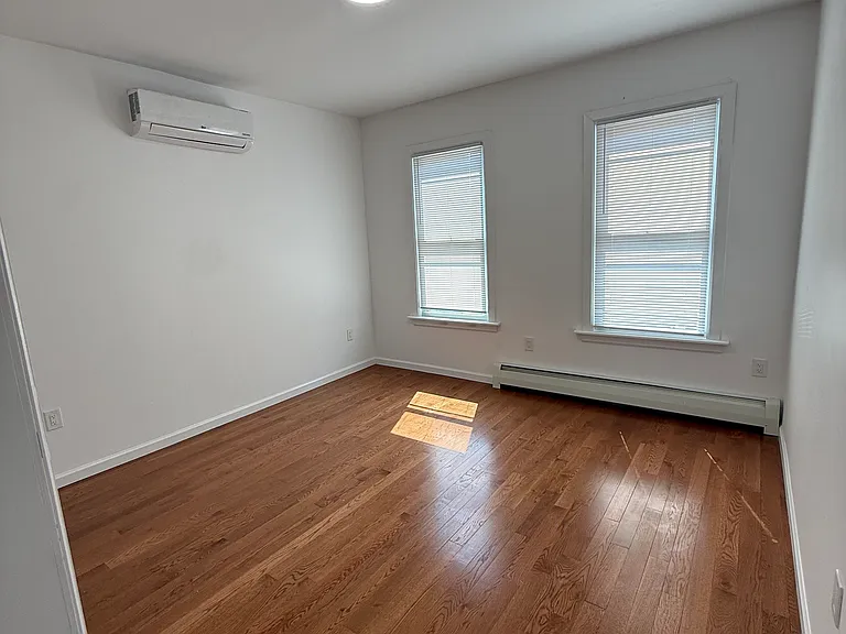 49-53 Mercer St #2 — Photo 12