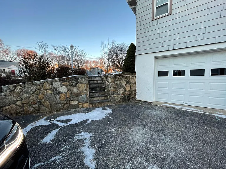 33 Gorham Pl — Photo 19