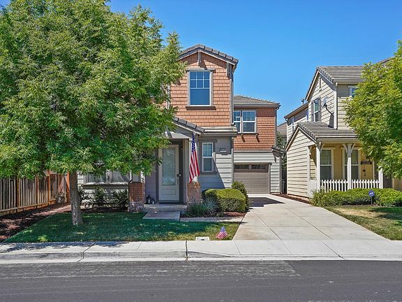 2nd image of 16885 San Benancio Way
