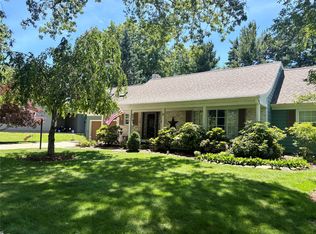 810 Wedgewood Dr, Erie, PA 16505
