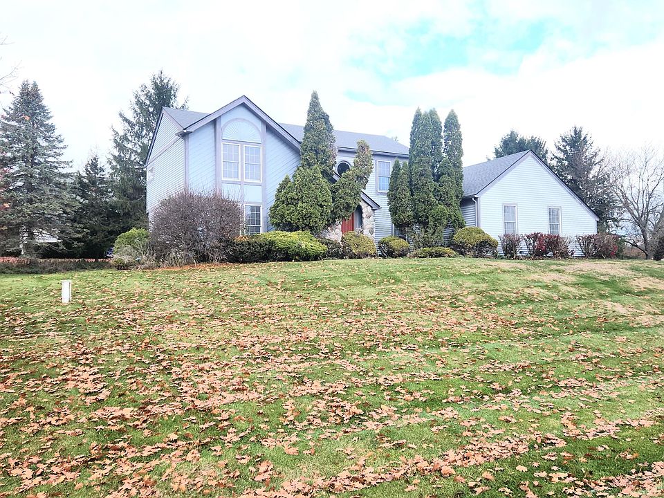 1st image of 1660 Pond Shore Dr